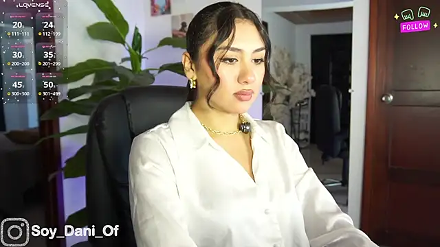 Ambar pe  online show from 09/21/25, 03:24