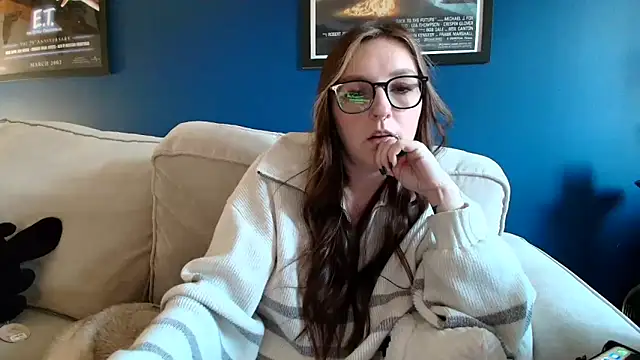 short sweetpea online show from 11/21/25, 03:00