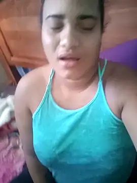 Hilarybunnyy online show from 02/20/25, 08:36