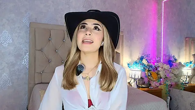 nini love01 online show from 07/04/26, 03:56