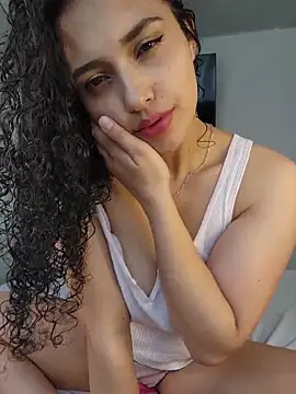 Lucy Marin online show from 02/09/26, 01:48