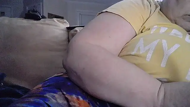 atlwebbie75 online show from 11/17/25, 12:38