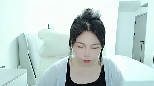 Sunset glow online show from 10/13/25, 07:08