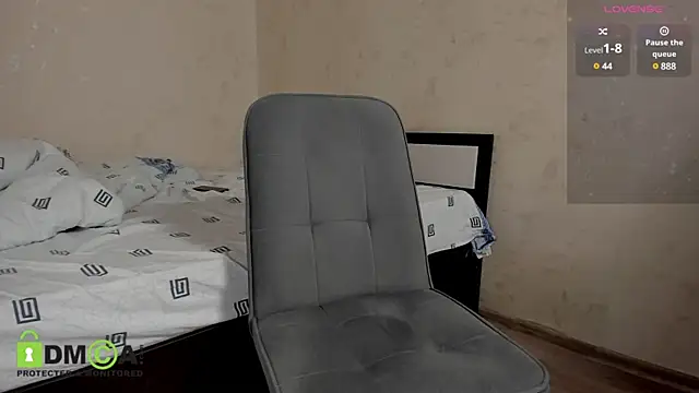 Model Mike online show from 01/28/25, 04:39