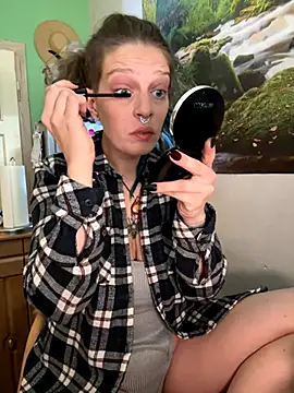 MenaDreadfull online show from 11/23/25, 10:04