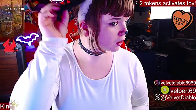 VelvetDiablo online show from 10/01/25, 11:33