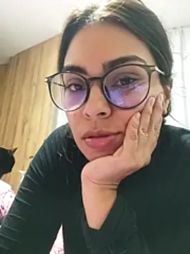 Ivanna2 online show from 12/28/24, 10:44