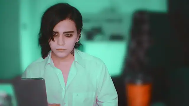 sademobeer online show from 04/10/26, 06:01