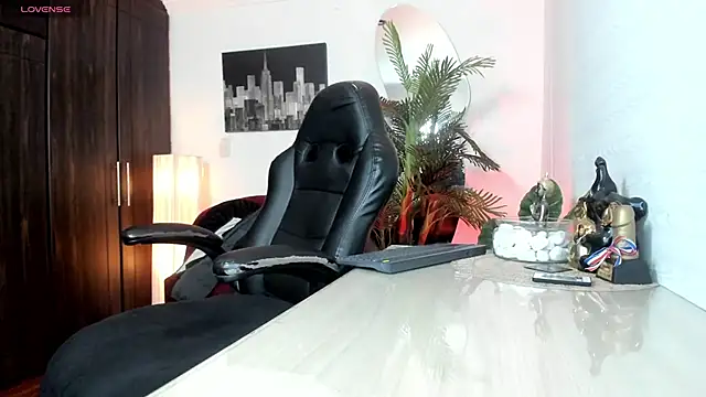 Amaia Bushida online show from 10/22/25, 02:23