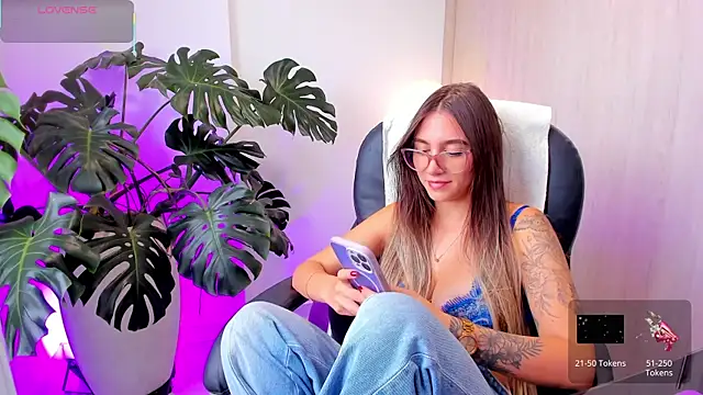 StacyConner online show from 07/18/26, 08:01