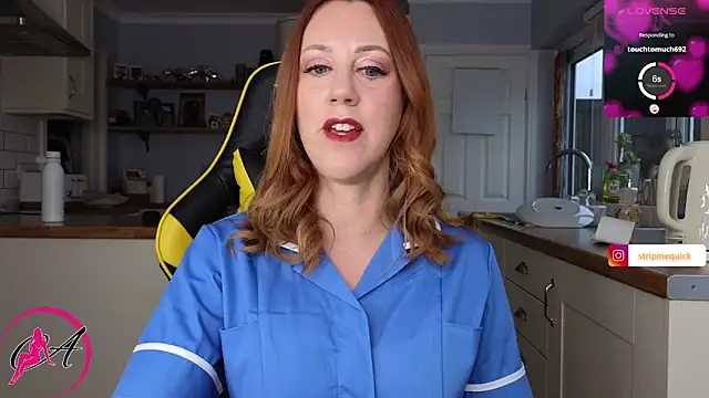 Snapshot of stripmequick chatting on 12/10/24, 10:38 stripmequick online show from 12/10/24, 10:38