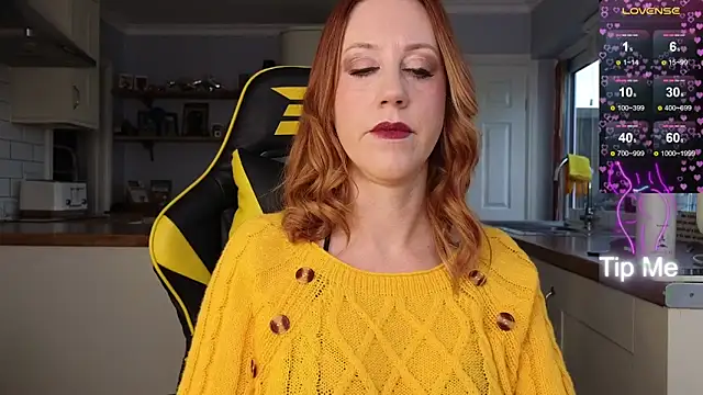 Snapshot of stripmequick chatting on 01/14/25, 10:27 stripmequick online show from 01/14/25, 10:27