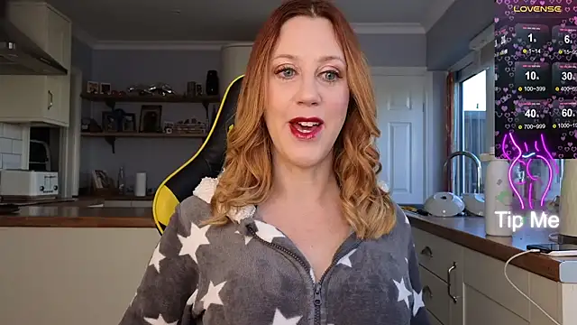 Snapshot of stripmequick chatting on 01/30/25, 10:50 stripmequick online show from 01/30/25, 10:50