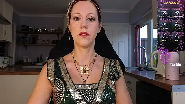 Snapshot of stripmequick chatting on 10/16/25, 09:21 stripmequick online show from 10/16/25, 09:21