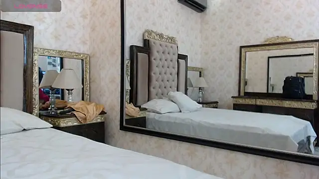 PamelaTomson online show from 03/04/25, 12:33