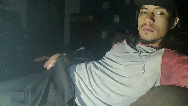 AlexAlejandro13 online show from 04/15/26, 07:26