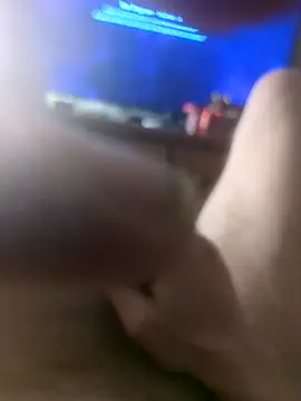 Snapshot of Bottomslut4tops84 chatting on 12/19/25, 07:48 Bottomslut4tops84 online show from 12/19/25, 07:48