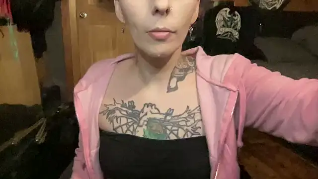 Snapshot of TeenyDoll chatting on 10/09/25, 02:09 TeenyDoll online show from 10/09/25, 02:09