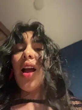 Roxxannne online show from 02/20/26, 01:24