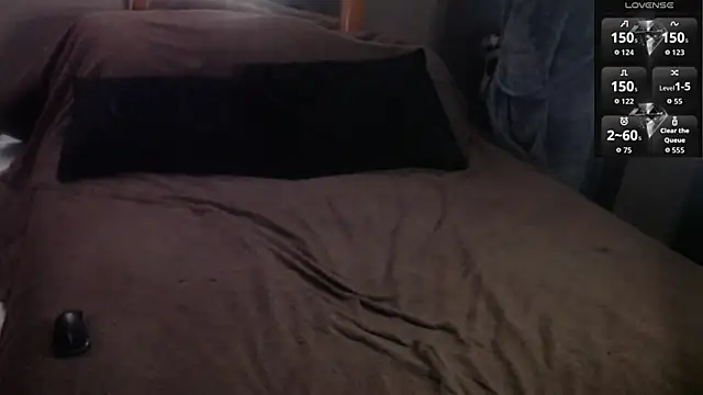 MaxRouger online show from 04/13/26, 04:56