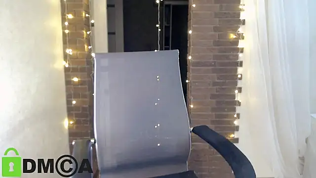 Snapshot of ms_kelarini chatting on 11/23/25, 05:02 ms kelarini online show from 11/23/25, 05:02