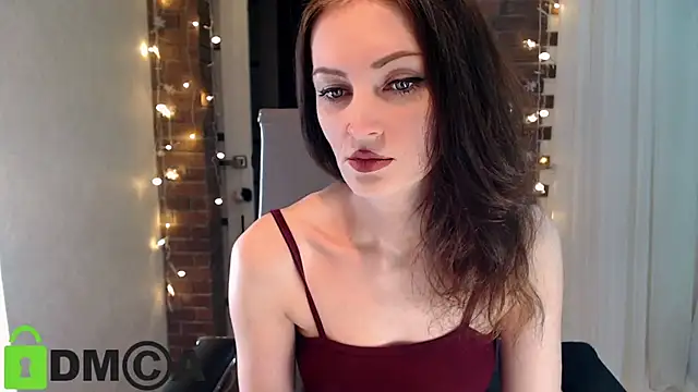 Snapshot of ms_kelarini chatting on 11/27/25, 04:20 ms kelarini online show from 11/27/25, 04:20