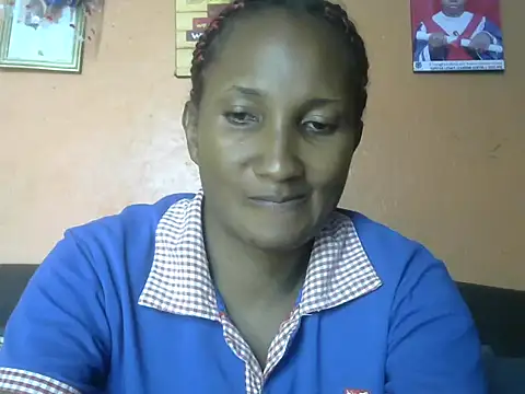 Snapshot of Athena_2019 chatting on 11/29/25, 07:44 Athena 2019 online show from 11/29/25, 07:44