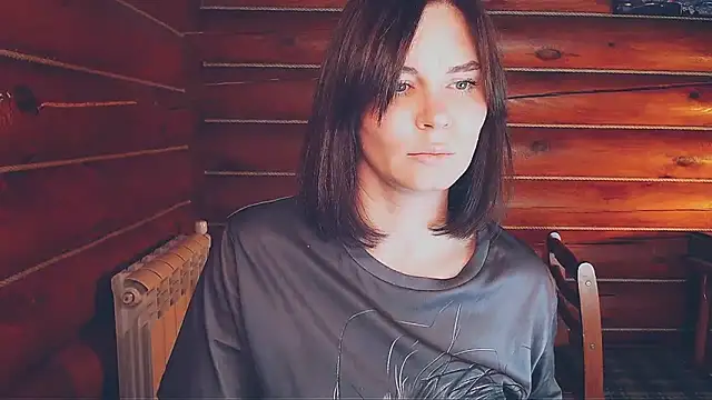 Snapshot of Platina_Fox chatting on 11/11/25, 05:18 Platina Fox online show from 11/11/25, 05:18