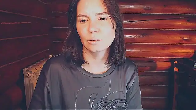 Snapshot of Platina_Fox chatting on 11/18/25, 02:17 Platina Fox online show from 11/18/25, 02:17