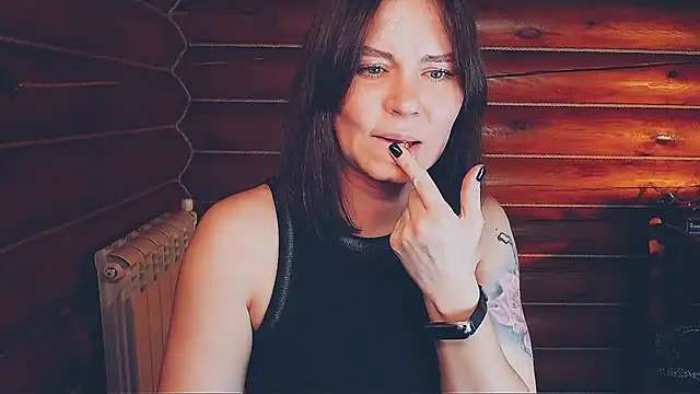 Snapshot of Platina_Fox chatting on 12/15/25, 07:12 Platina Fox online show from 12/15/25, 07:12