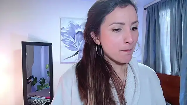 vanessabrown  online show from 03/18/25, 01:42