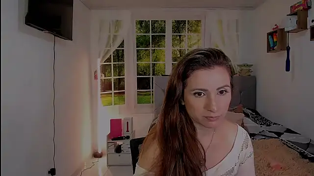vanessabrown  online show from 05/04/26, 02:13
