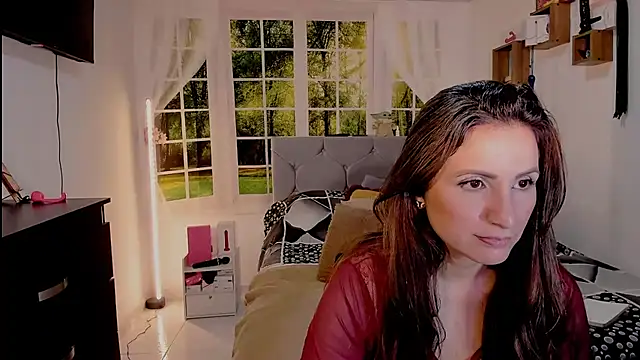 vanessabrown  online show from 07/06/26, 03:58
