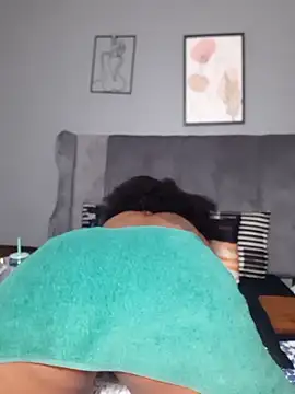 PearlSexxy69 online show from 10/12/25, 06:01