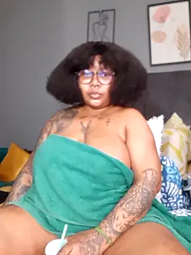 PearlSexxy69 online show from 10/13/25, 09:20