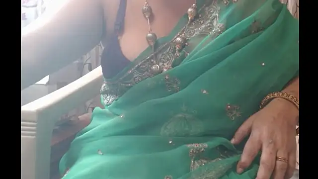 Star-Night online show from 11/23/25, 03:28