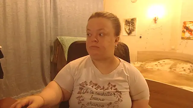 Snapshot of Janiffer_MiMi chatting on 02/19/25, 08:52 Janiffer MiMi online show from 02/19/25, 08:52