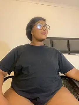 Snapshot of BADFATASS85 chatting on 01/28/25, 03:36 BADFATASS85 online show from 01/28/25, 03:36