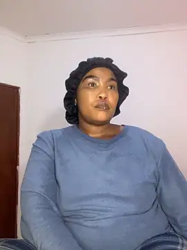 Snapshot of BADFATASS85 chatting on 03/10/25, 11:49 BADFATASS85 online show from 03/10/25, 11:49