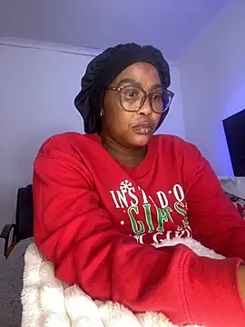 Snapshot of BADFATASS85 chatting on 03/12/25, 05:46 BADFATASS85 online show from 03/12/25, 05:46