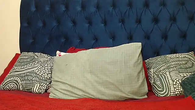 Snapshot of BADFATASS85 chatting on 11/17/25, 04:24 BADFATASS85 online show from 11/17/25, 04:24