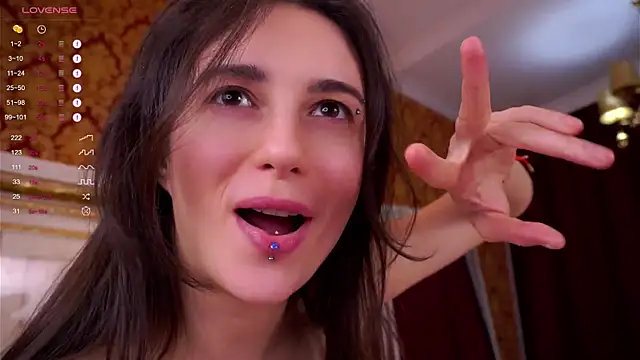 Holla Molly online show from 02/12/25, 05:05