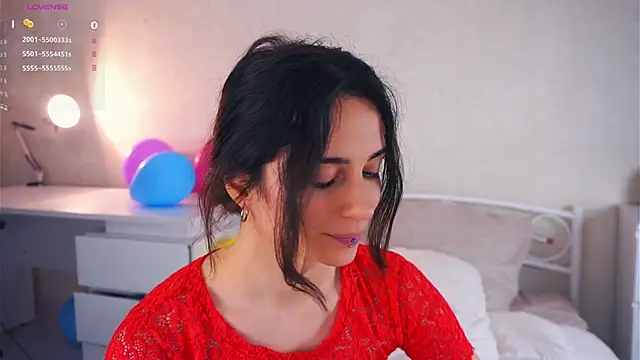 Holla Molly online show from 03/23/25, 08:48