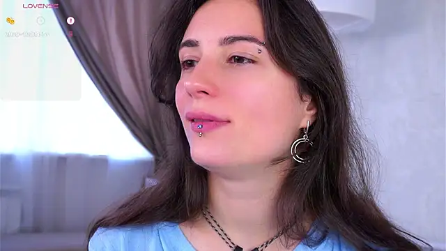 Holla Molly online show from 10/12/25, 06:01