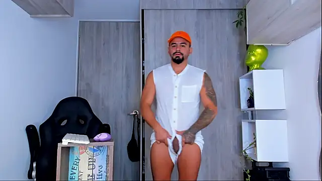 Ricardo 1998 online show from 02/26/25, 02:15