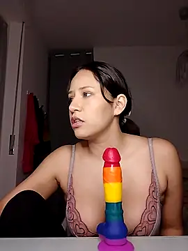 kittenpurrr online show from 11/01/25, 05:04