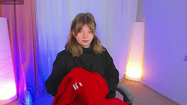 Snapshot of Vivian_cutie chatting on 01/12/25, 10:34 Vivian cutie online show from 01/12/25, 10:34