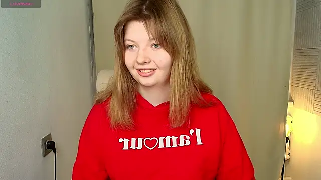 Snapshot of Vivian_cutie chatting on 02/01/25, 10:26 Vivian cutie online show from 02/01/25, 10:26