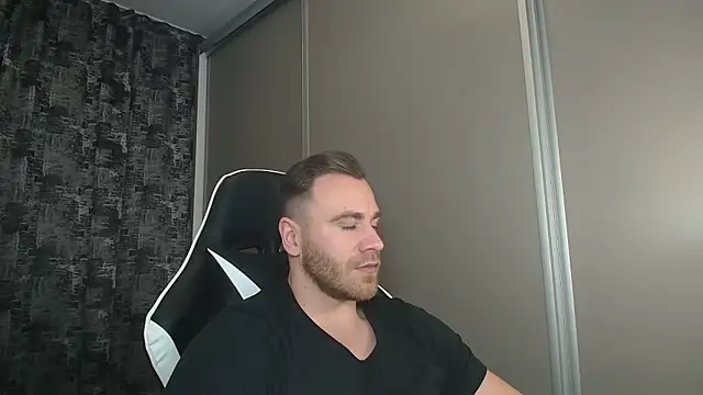 Thori92 online show from 01/12/25, 06:38