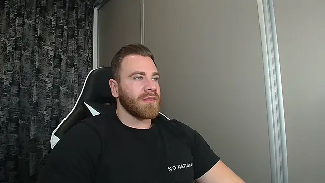 Thori92 online show from 12/02/25, 03:07